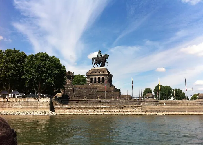 Haus Abendsonne Hochparterre Klein * Koblenc